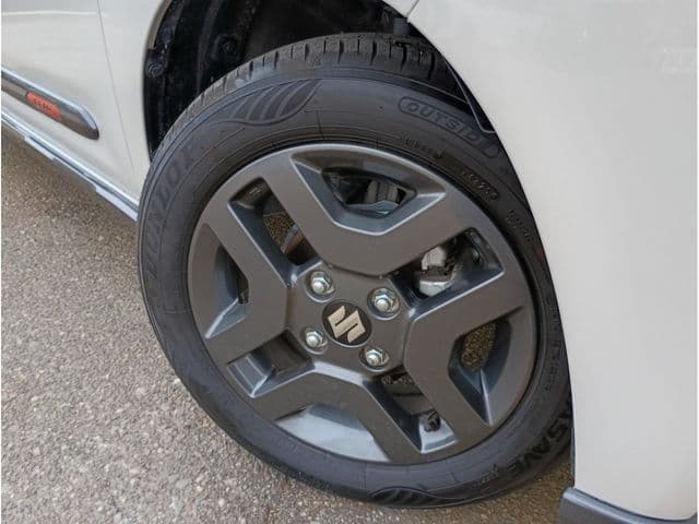 Car thumbnail 4