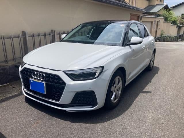 Car image 1