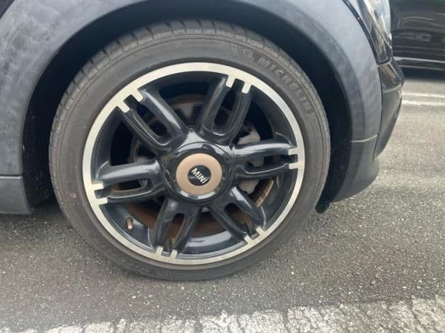 Car thumbnail 3