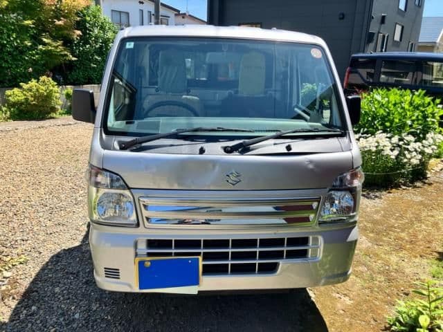 SUZUKI