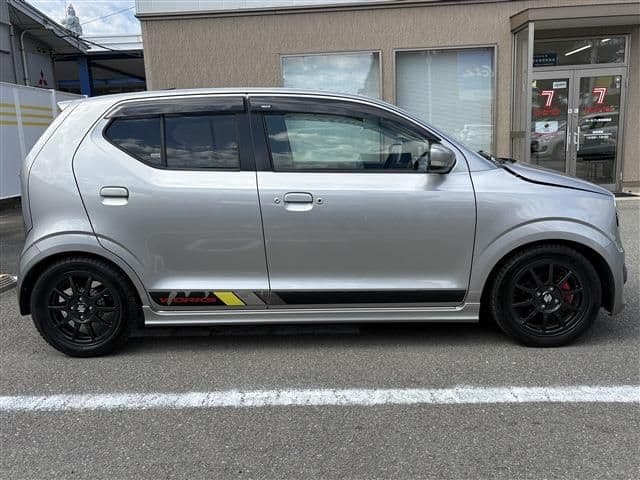 Car thumbnail 4
