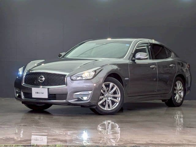 NISSAN