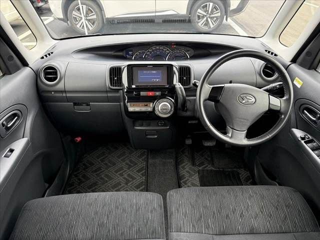 Car thumbnail 2