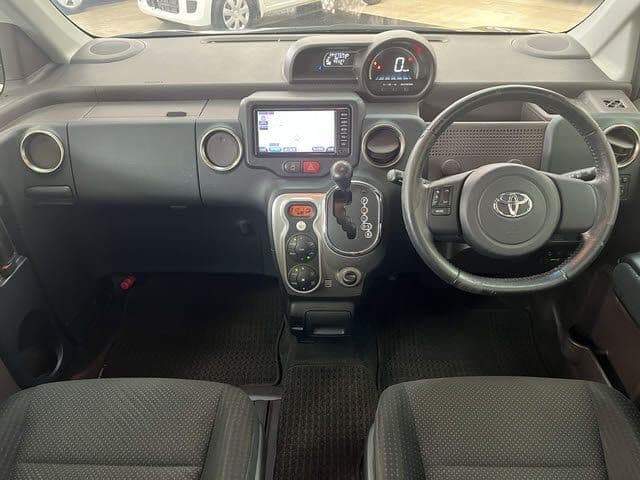 Car thumbnail 2
