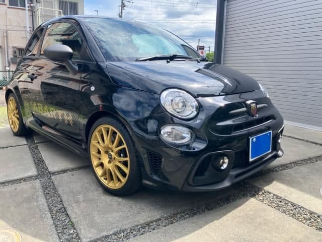 Car image 1