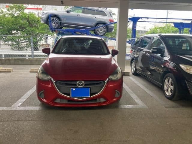 Car image 1