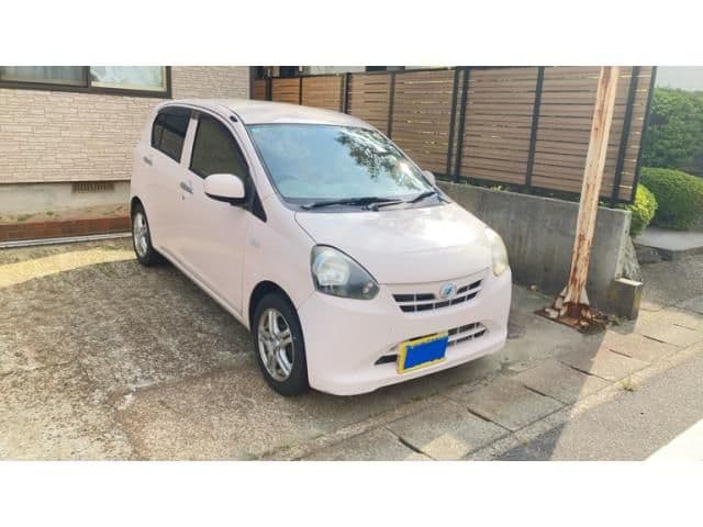 Car image 1