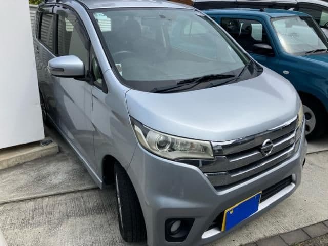 NISSAN