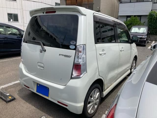 Car thumbnail 4