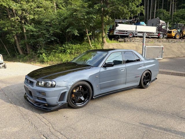 Car image 1