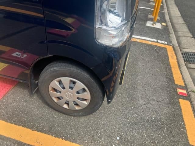 Car thumbnail 4