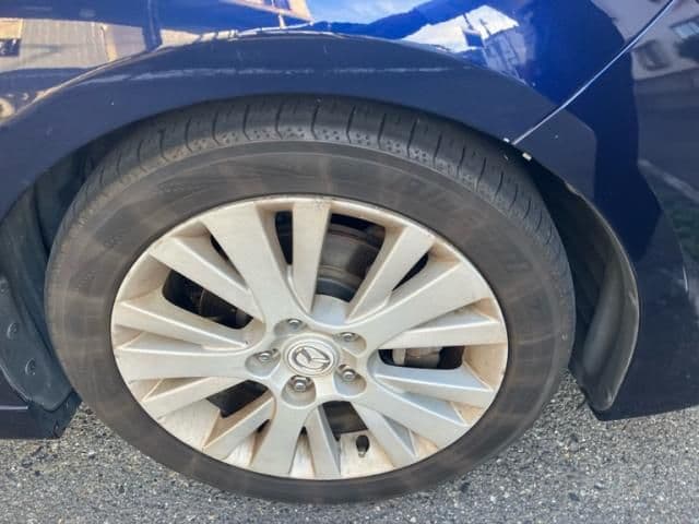 Car thumbnail 3