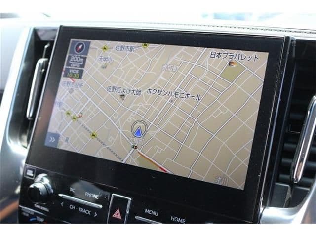 Car thumbnail 3