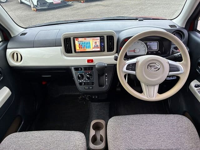 Car thumbnail 3