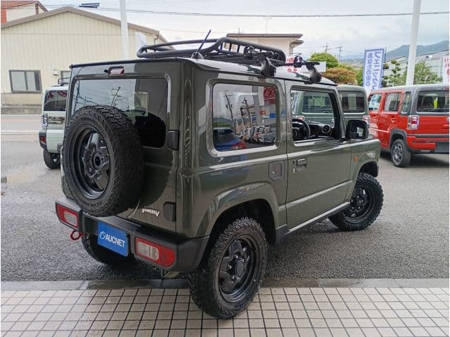 Car thumbnail 3