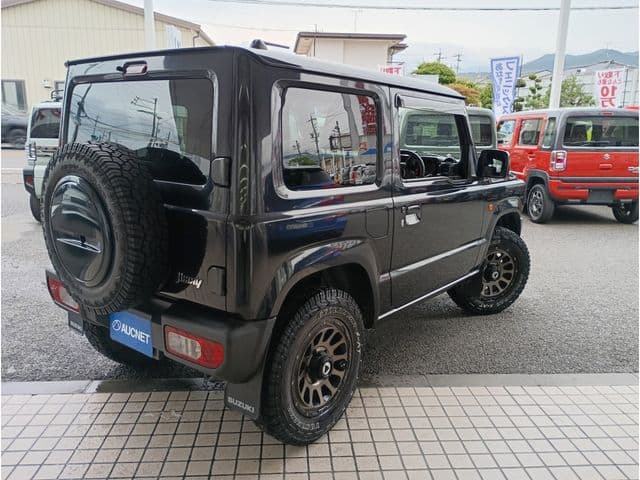Car thumbnail 3