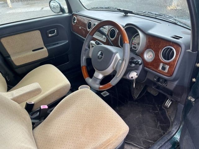 Car thumbnail 4