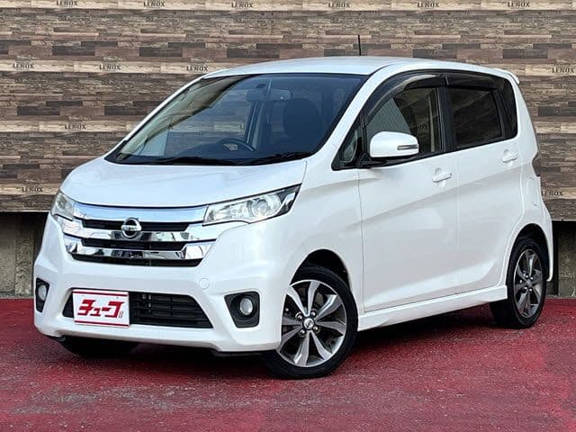 NISSAN