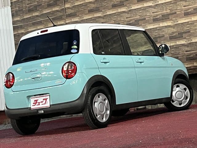 Car thumbnail 3