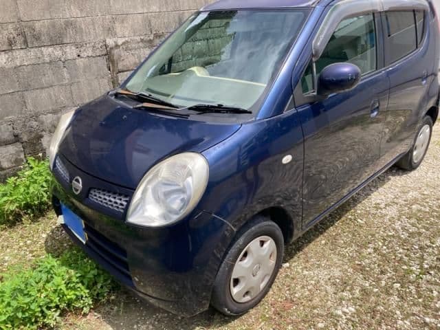 NISSAN