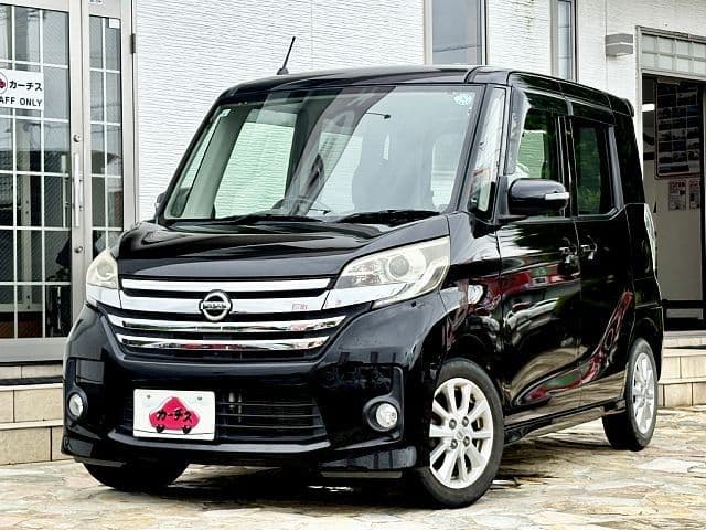 NISSAN