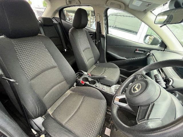 Car thumbnail 4