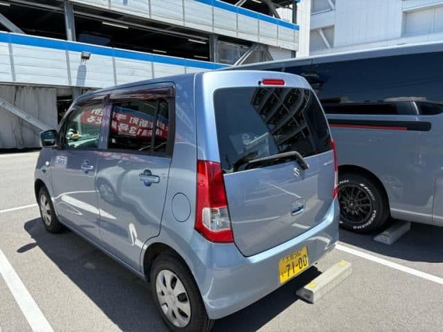 Car thumbnail 4