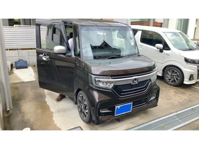 Car image 1