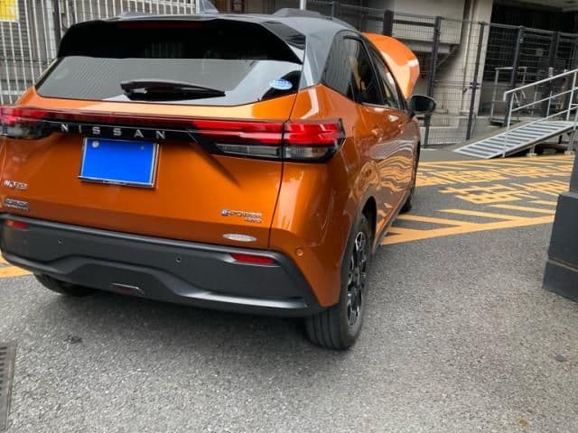 Car thumbnail 2