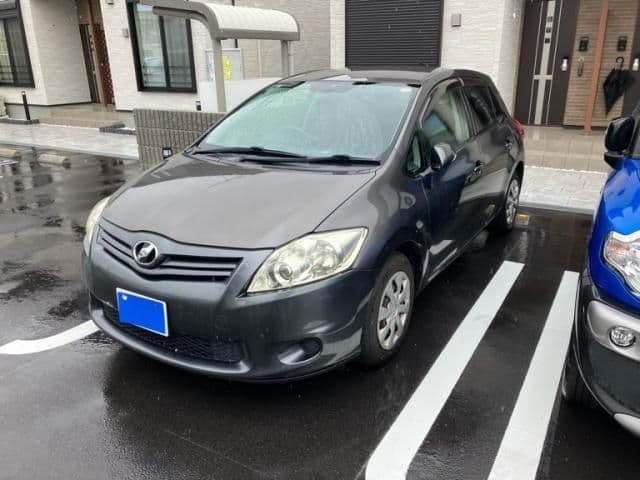TOYOTA AURIS