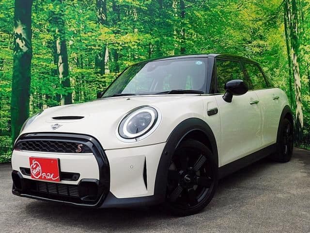 Car image 1
