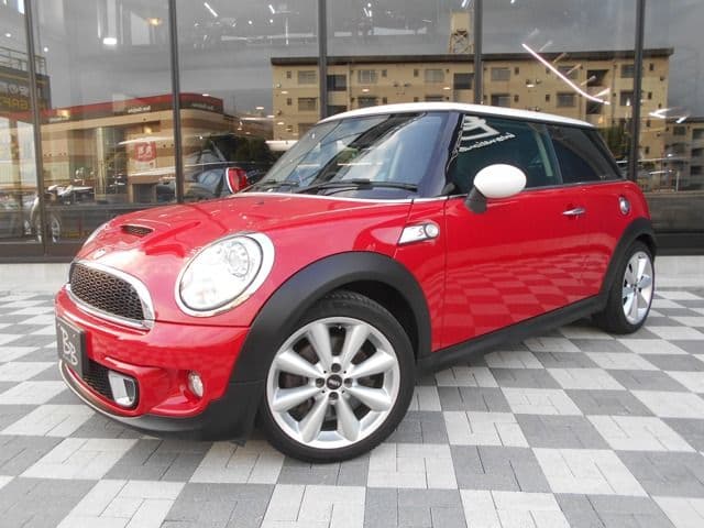 Car image 1
