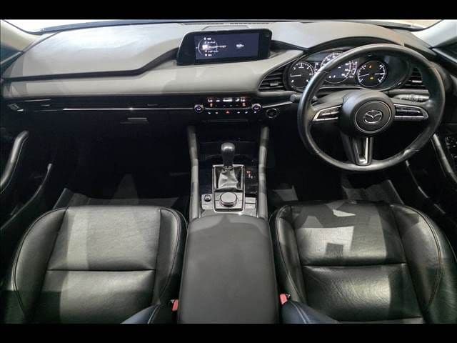Car thumbnail 3