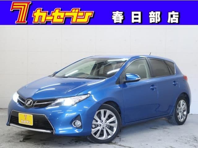 TOYOTA AURIS