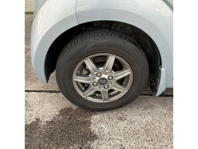 Car thumbnail 4
