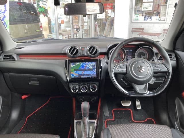 Car thumbnail 4