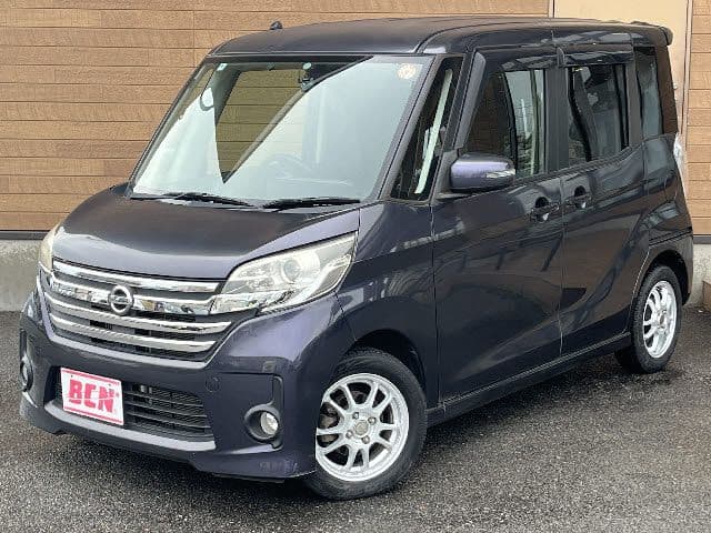 NISSAN