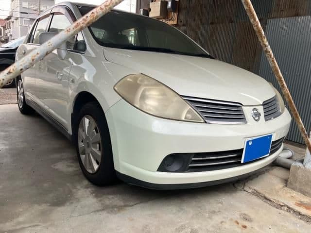 Car image 1