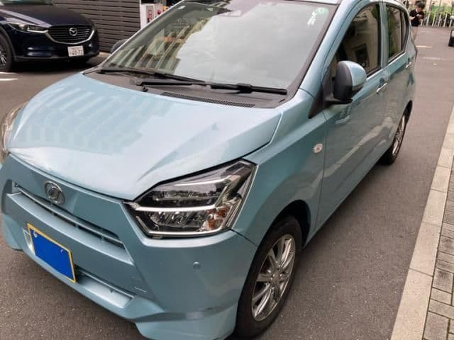 Car thumbnail 3