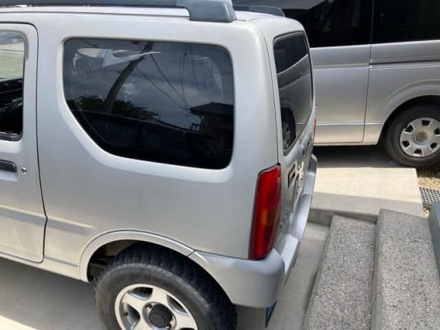 Car thumbnail 2