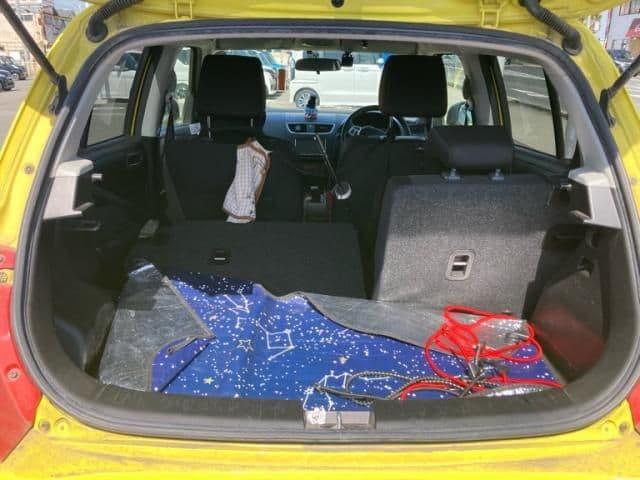 Car thumbnail 4