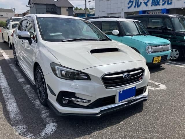 Car image 1
