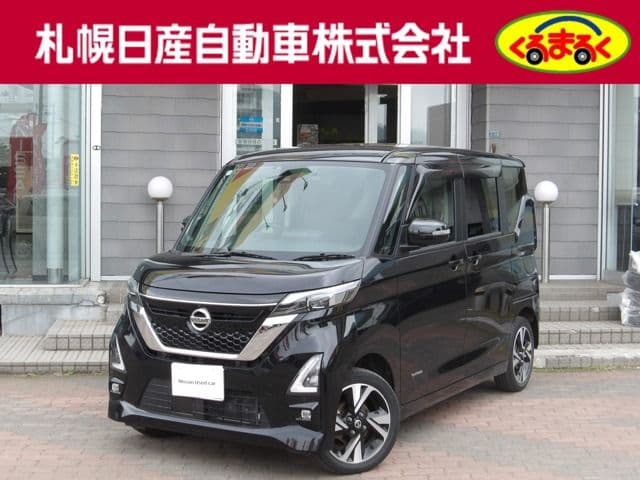 NISSAN