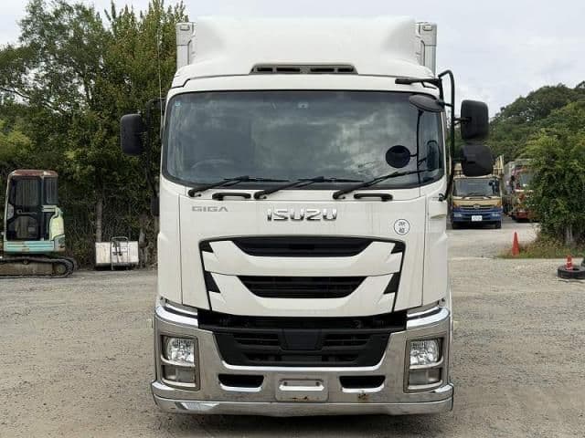 ISUZU