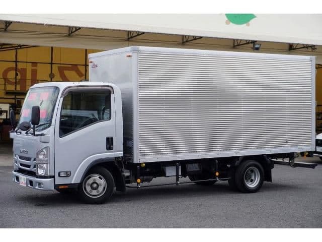 ISUZU