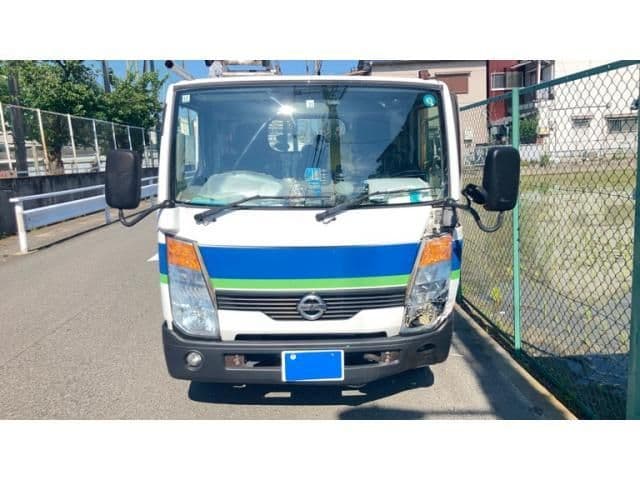 NISSAN