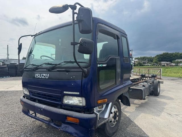 ISUZU