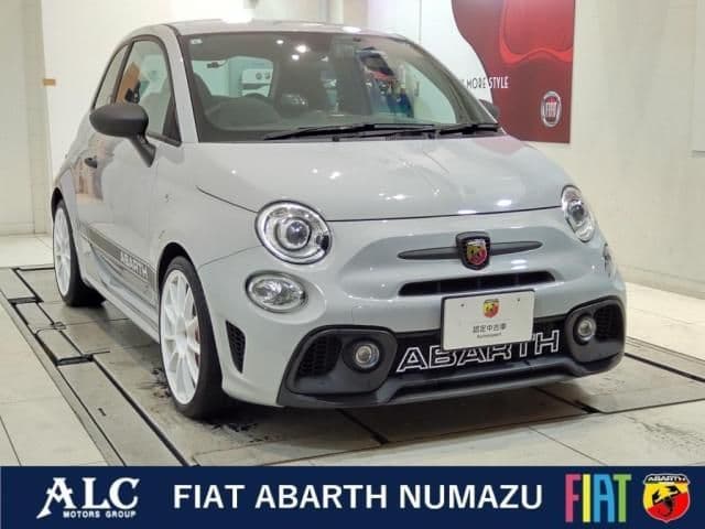 Car image 1