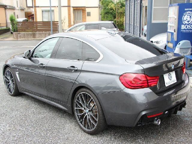 Car thumbnail 4