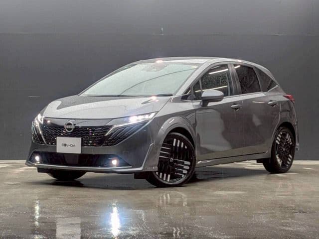 NISSAN AURA